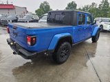 Used 2021 Jeep Gladiator Willys image 5