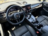 Used 2024 Porsche Macan image 4
