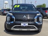Used 2023 Mitsubishi Outlander SE image 4