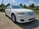 Used 2010 Toyota Camry LE image 3
