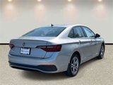 Used 2022 Volkswagen Jetta SE image 5