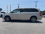 Used 2013 Chrysler Town & Country Touring-L w/ Driver Convenience Group image 4