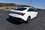 Used 2024 Hyundai Elantra SEL image 3
