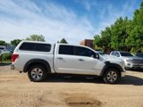 Used 2017 Nissan Titan SV image 3