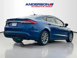 Used 2017 Ford Fusion SE image 2