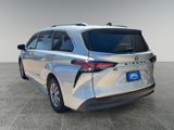 Used 2021 Toyota Sienna LE image 5