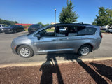 Used 2017 Chrysler Pacifica LX image 4