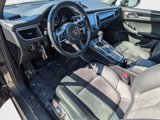 Certified 2018 Porsche Macan image 4