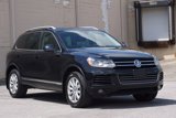 Used 2012 Volkswagen Touareg Sport image 3