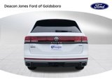 Used 2024 Volkswagen Atlas Peak Edition SE image 4