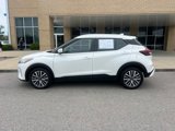 Used 2024 Nissan Kicks SV image 1