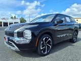 Used 2022 Mitsubishi Outlander SE image 3