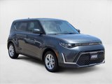 Used 2023 Kia Soul LX w/ LX Technology Package image 3
