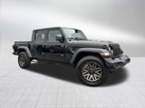 Used 2020 Jeep Gladiator Sport image 2