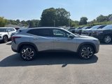 New 2025 Chevrolet Trax RS w/ Sunroof Package image 2