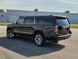 Used 2020 GMC Yukon XL Denali w/ Denali Premium Package image 4