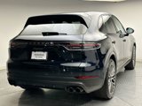 Used 2023 Porsche Cayenne image 3