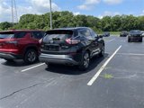 Used 2017 Nissan Murano Platinum image 2