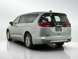 Used 2023 Chrysler Voyager LX image 3