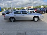 Used 2011 Lincoln Town Car Signature Limited w/ Continental Edition Pkg image 4