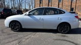 Used 2010 Hyundai Elantra GLS image 2