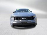 Used 2023 Kia Sorento LX image 3