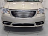 Used 2014 Chrysler Town & Country Touring image 2