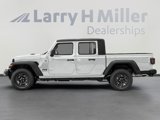Used 2023 Jeep Gladiator Sport image 3