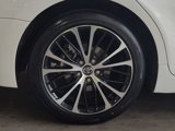 Used 2020 Toyota Camry SE image 5