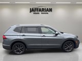 Used 2022 Volkswagen Tiguan SE w/ Panoramic Sunroof Package image 5