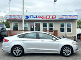 Used 2017 Ford Fusion SE w/ Fusion SE Technology Package image 3