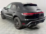 Certified 2025 Porsche Macan image 3