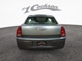 Used 2006 Chrysler 300 Touring w/ Comfort/Convenience Group image 6