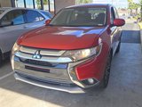 Used 2016 Mitsubishi Outlander SE image 2