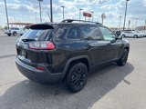 Used 2023 Jeep Cherokee Altitude Lux image 5