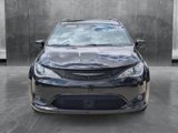 Used 2019 Chrysler Pacifica Touring-L image 2