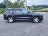 Used 2023 Kia Sorento LX image 2