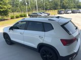 Used 2022 Volkswagen Taos SEL image 3