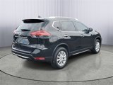 Used 2020 Nissan Rogue SV image 2