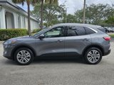Used 2022 Ford Escape SEL image 2