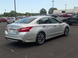 Used 2016 Nissan Altima 2.5 SL w/ 2.5 Technology w/LED Package image 3