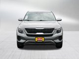 Used 2023 Kia Seltos LX image 2