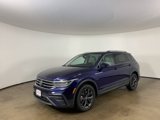 Used 2022 Volkswagen Tiguan SE w/ Panoramic Sunroof Package image 4