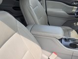 Used 2019 GMC Acadia SLT w/ LPO, Floor Liner Package image 5