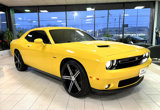 Used 2017 Dodge Challenger R/T image 2