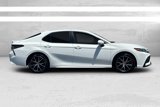 Used 2024 Toyota Camry SE image 3