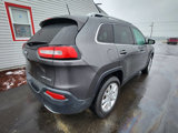 Used 2017 Jeep Cherokee Limited image 5