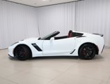 Used 2016 Chevrolet Corvette Z06 w/ 3LZ Preferred Equipment Group image 2