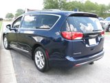 Used 2017 Chrysler Pacifica Touring-L Plus image 5