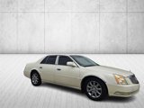 Used 2008 Cadillac DTS w/ Sun And Sound Package image 3